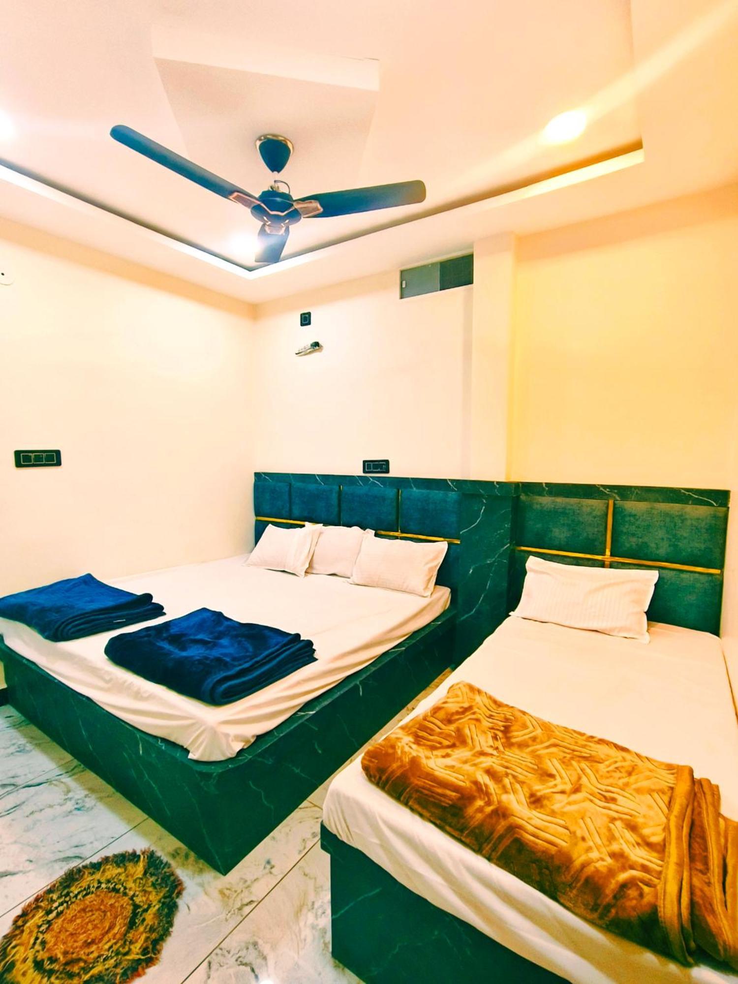 Hotel Shiv Gouri Palace Ujjain Exterior photo